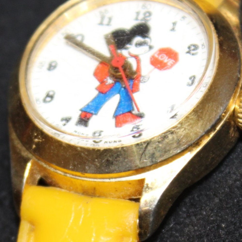 1960's Vintage Mickey Mouse Kids wind up Watch